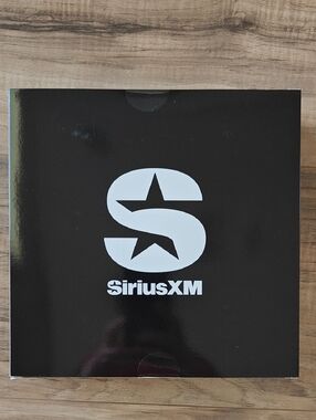NIB SiriusXM Bluetooth Headphones